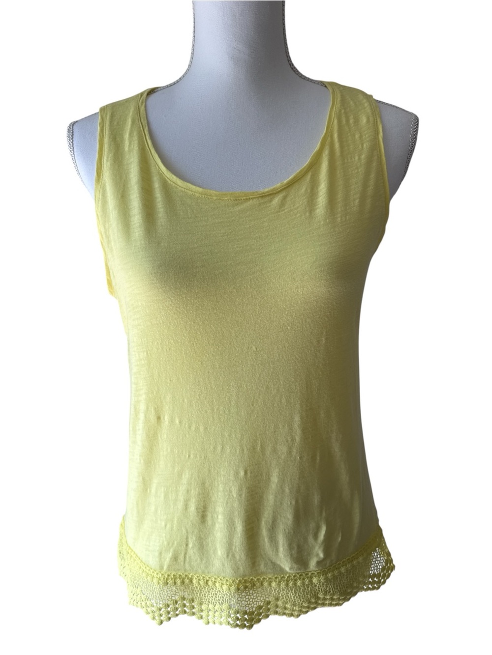 Maison Jules 100% Cotton Yellow Sleeveless Blouse size small